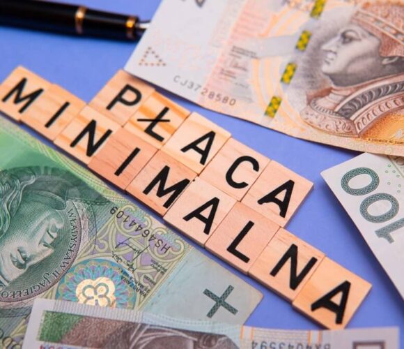 Płaca minimalna w 2026 roku – ile wynosi brutto i netto po zmianach?